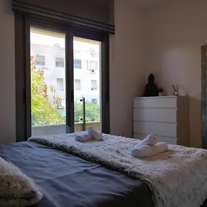 Apartamento Apartamento En Urbanizacion De Lujo Con Piscina, Gimnasio Y Aparcamiento Gratis En La Zona, Córdoba