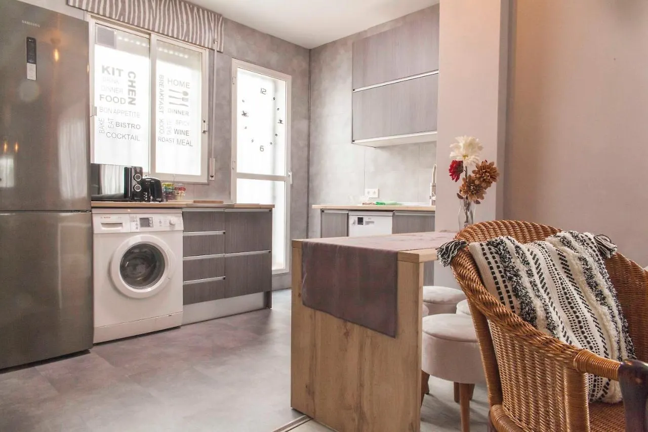Apartamento En El Centro Totalmente Climatizado, Parking Gratuito Cordoba Apartment
