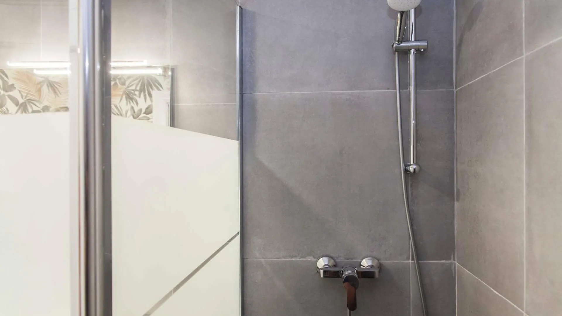 Apartamento En El Centro Totalmente Climatizado, Parking Gratuito Cordoba